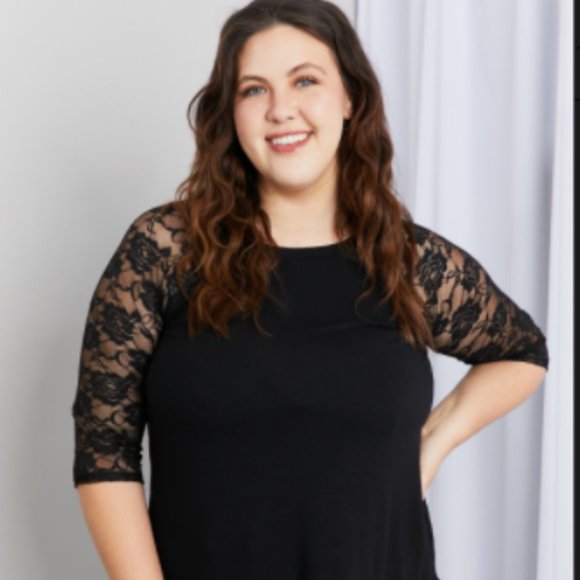 Zenana Full Size Round Neck Short Sleeve Top